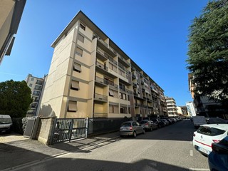 Appartamento in Vendita a Firenze, 365'000€, 115 m²