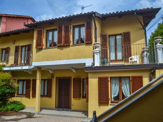 Casa Indipendente in Vendita a Pecetto Torinese, 490'000€, 260 m²