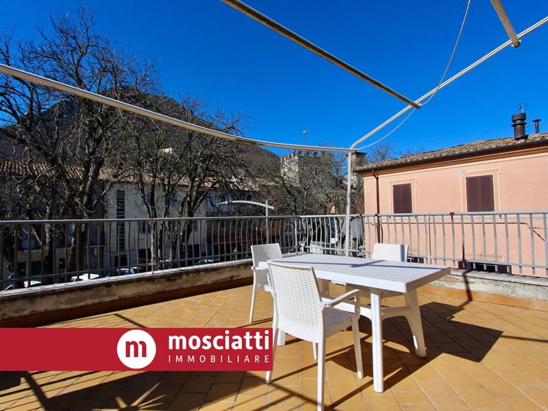 Trilocale in Vendita a Esanatoglia, 39'000&euro;, 60 m²