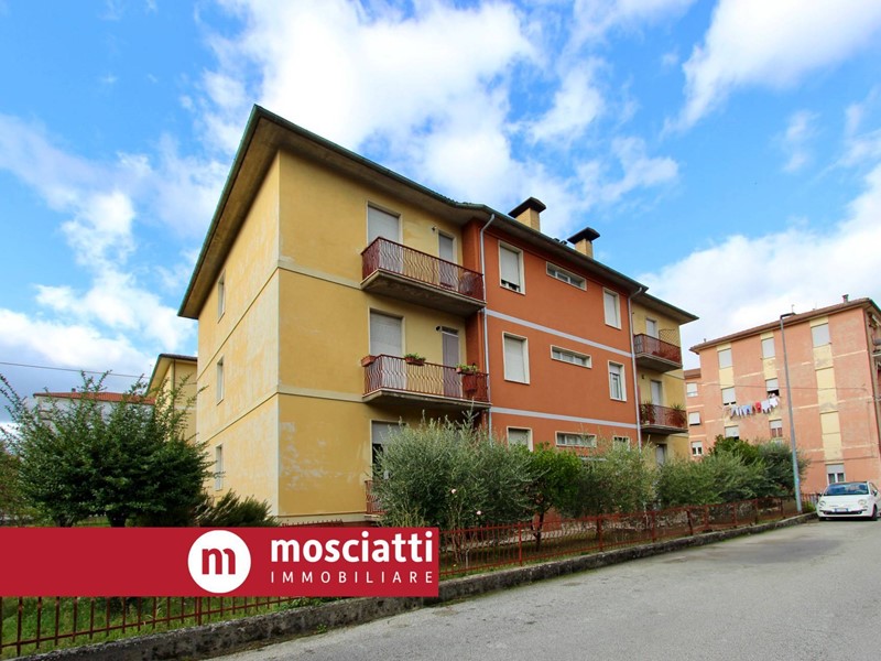 Appartamento in Vendita a Matelica, 95'000&euro;, 100 m²
