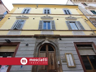 Immobile commerciale in Vendita a Matelica, 20'000&euro;, 17 m²