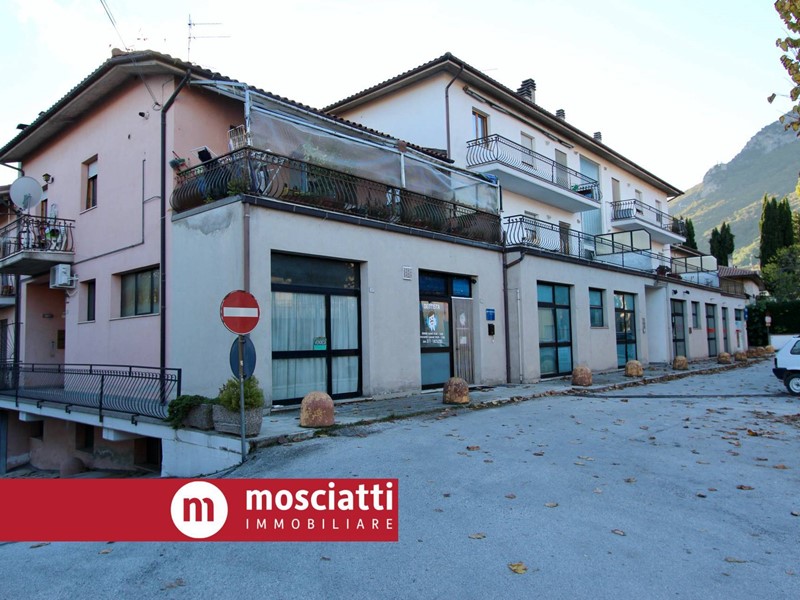 Immobile commerciale in Vendita a Esanatoglia, 10'500&euro;, 23 m²