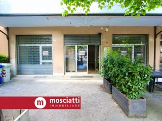 Immobile commerciale in Affitto a Matelica, 500€, 101 m²