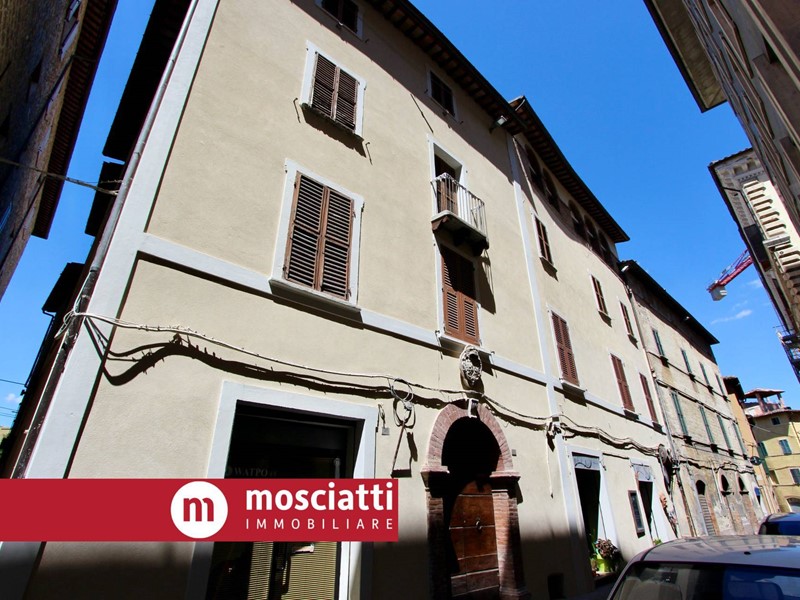Appartamento in Vendita a Matelica, 48'000&euro;, 85 m²