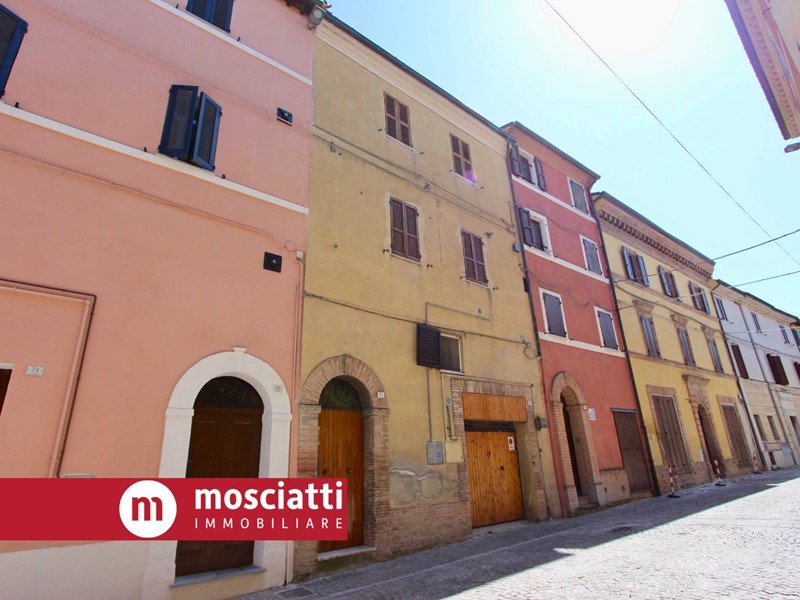 Appartamento in Vendita a Matelica, 39'000&euro;, 70 m²