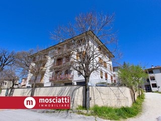Quadrilocale in Vendita a Matelica, 89'000&euro;, 85 m²