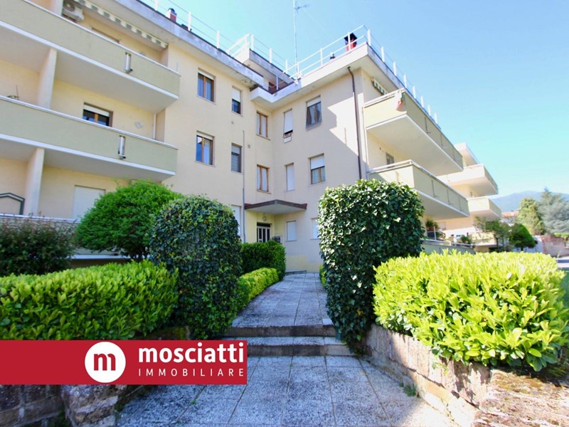 Appartamento in Vendita a Matelica, 120'000&euro;, 120 m²