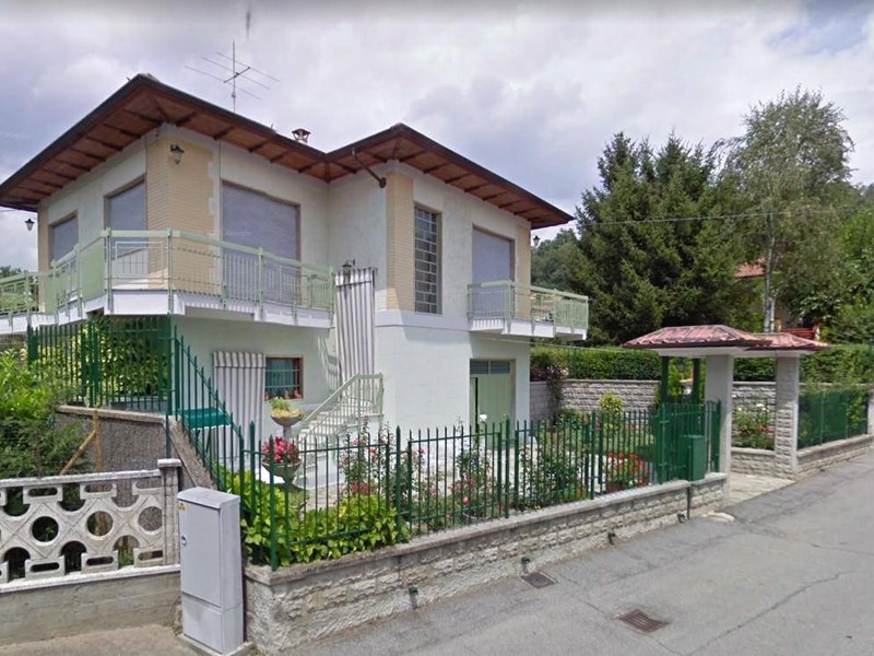 Casa Indipendente in Vendita a Belveglio, 129'000&euro;, 250 m²
