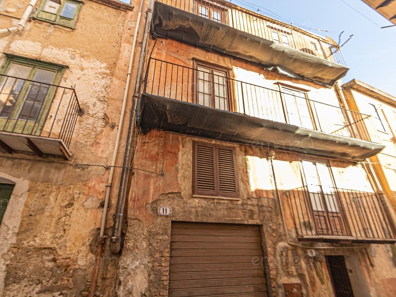 Casa Indipendente in Vendita a Castelbuono, 79'000€, 112 m²