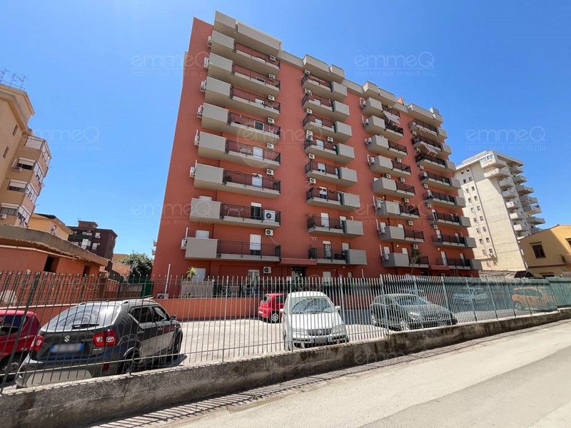Immobile commerciale in Vendita a Palermo, 26'000€, 32 m²