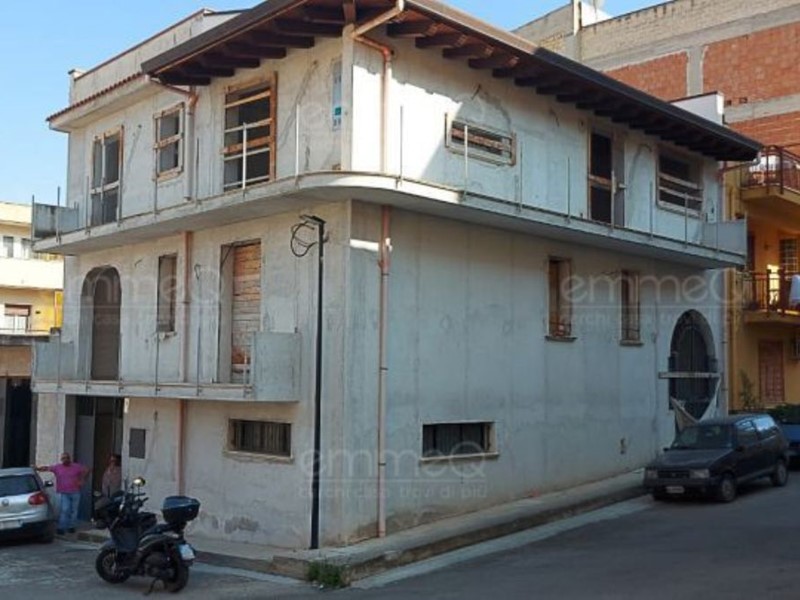 Casa Indipendente in Vendita a Casteldaccia, 225'000€, 240 m²