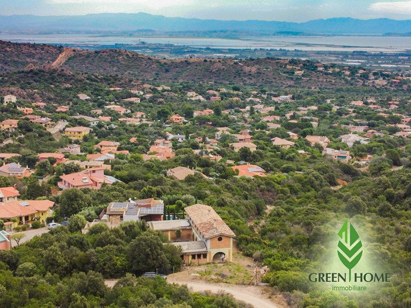 Villa in Vendita a Capoterra, 329'000€, 350 m²