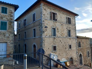 Quadrilocale in Vendita a Montalcino, 92'000€, 114 m²
