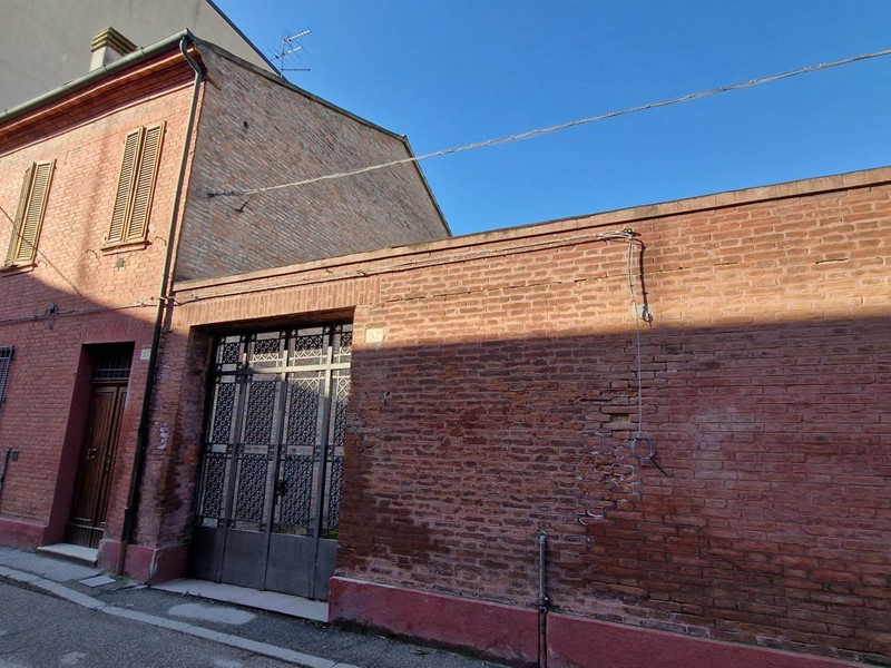 Casa Indipendente in Vendita a Ferrara, 515'000&euro;, 240 m²