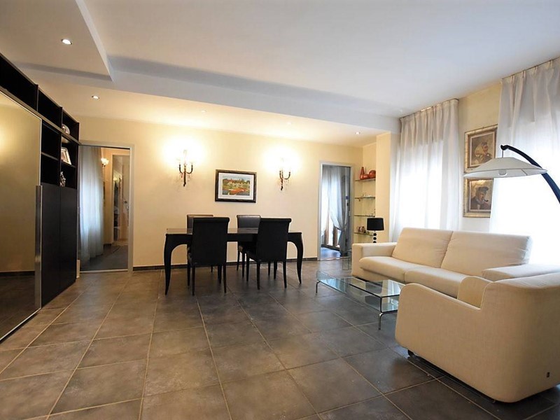 Quadrilocale in Vendita a Porto Torres, 209'000€, 142 m²