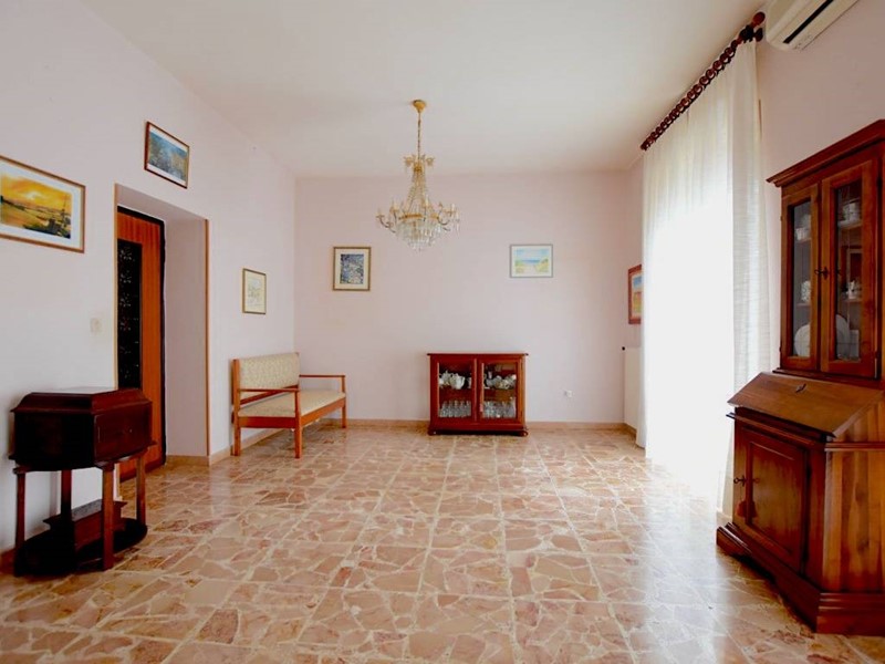 Quadrilocale in Vendita a Sassari, 129'000€, 133 m²