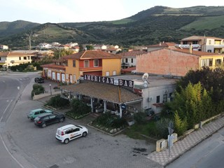 Immobile commerciale in Vendita a Santa Maria Coghinas, 700'000€, 225 m²