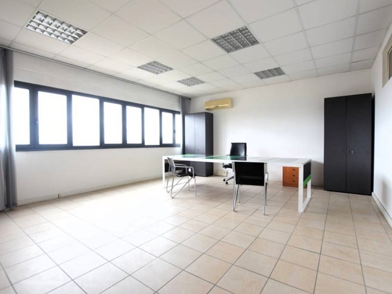 Ufficio in Vendita a Sassari, 122'000€, 137 m²