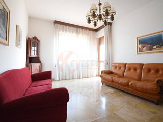 Appartamento in Vendita a Sassari, 138'000€, 150 m²