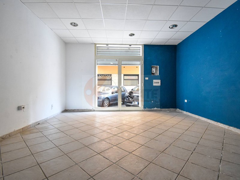 Immobile commerciale in Vendita a Sassari, 58'000€, 63 m²
