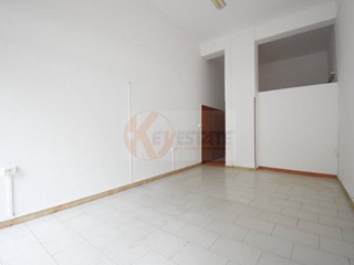 Immobile commerciale in Vendita a Sassari, 34'000€, 40 m²