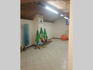 Immobile commerciale in Vendita a Castel Bolognese, 195'000€, 190 m²