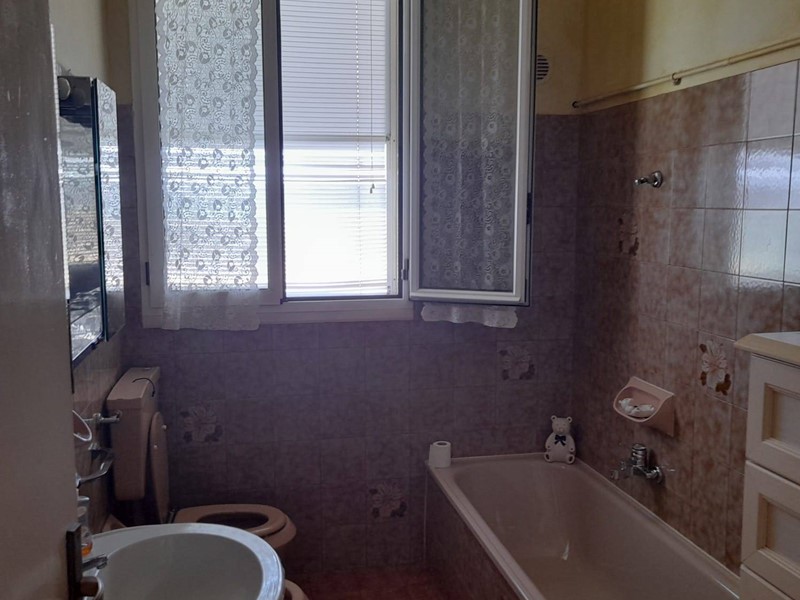 Trilocale in Vendita a Ravenna, 150'000€, 140 m²