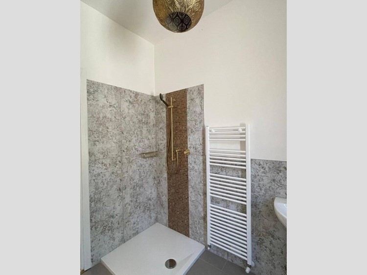 Appartamento in Vendita a Cesena, 390'000€, 200 m²