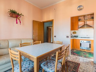 Appartamento in Vendita a Pesaro, 215'000€, 120 m²