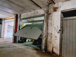 Box in Vendita a Pomezia, 23'000€, 30 m²