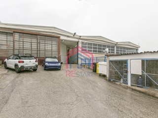 Magazzino in Affitto a Pomezia, 3'700&euro;, 600 m²