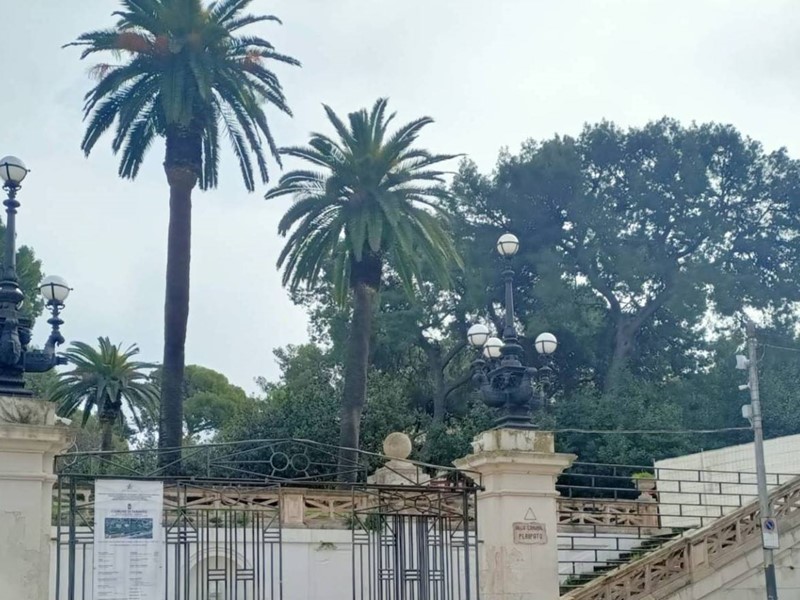 Attività commerciale in Vendita a Taranto, 150'000€, 90 m²