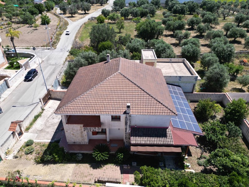 Villa in Vendita a Roccaforzata, 295'000€, 315 m²