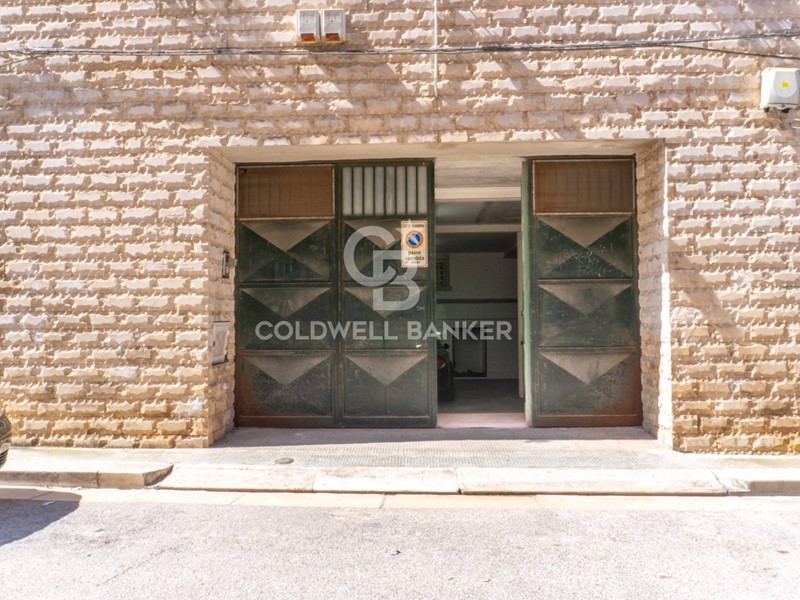 Immobile commerciale in Vendita a Andria, 114'000€, 150 m²