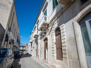 Casa Indipendente in Vendita a Andria, 279'000€, 277 m²