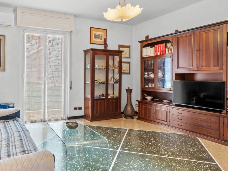 Appartamento in Vendita a Rapallo, 230'000€, 83 m²