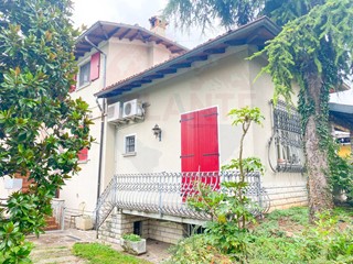 Trilocale in Vendita a Ghedi, 330'000€, 190 m²