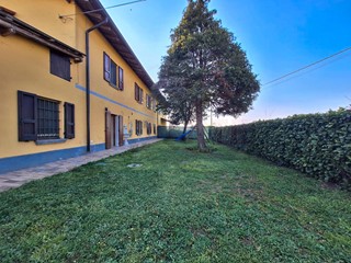 Casa Semi Indipendente in Vendita a Chiari, 399'000€, 230 m²