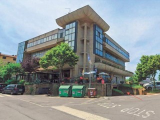 Magazzino in Vendita a San Quirico d'Orcia, 5'000€, 17 m²