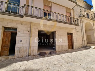 Casa Indipendente in Vendita a Latiano, 155'000€, 164 m²