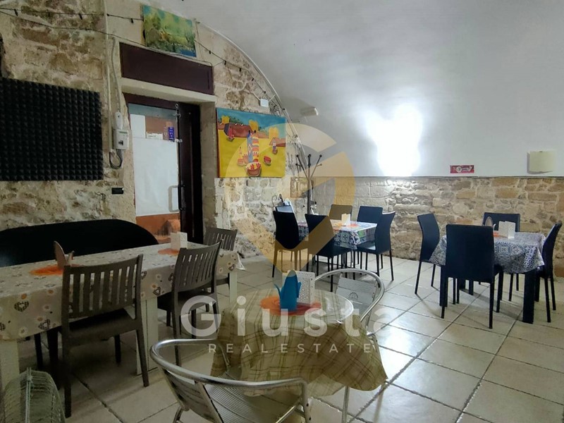 Immobile commerciale in Vendita a Brindisi, 60'000&euro;, 119 m²