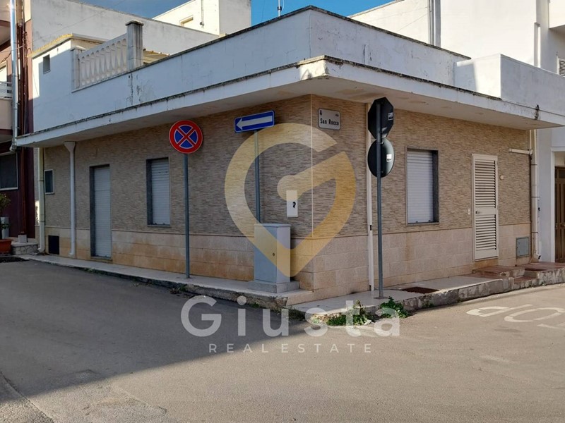 Casa Indipendente in Vendita a Torchiarolo, 55'000€, 55 m²