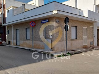 Casa Indipendente in Vendita a Torchiarolo, 55'000€, 55 m²