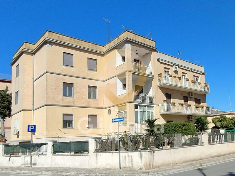 Trilocale in Vendita a Brindisi, 129'000€, 147 m²
