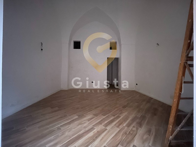 Immobile commerciale in Vendita a Brindisi, 50'000€, 40 m²
