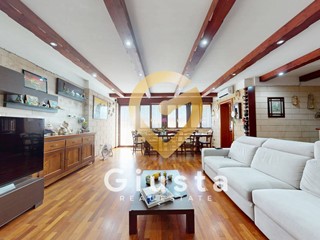 Quadrilocale in Vendita a Brindisi, 259'000€, 164 m²