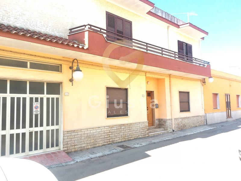 Appartamento in Vendita a Brindisi, 79'000€, 159 m²