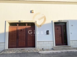 Casa Indipendente in Vendita a Cellino San Marco, 215'000&euro;, 210 m²
