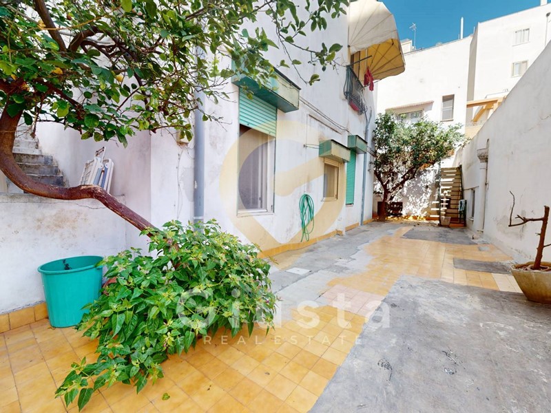 Appartamento in Vendita a Brindisi, 179'000€, 174 m²