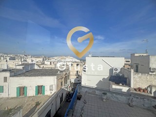 Casa Indipendente in Vendita a Ostuni, 300'000€, 144 m²